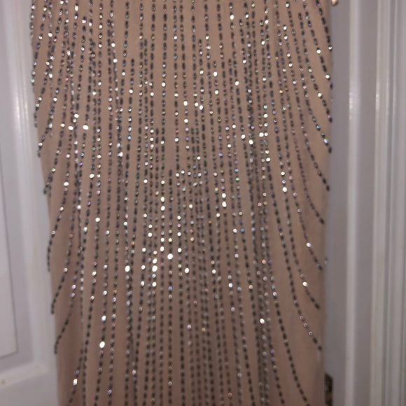 Stunning evening gown.. - Picture 8 of 8